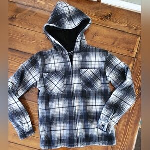 NWOT flannel zip-up shacket